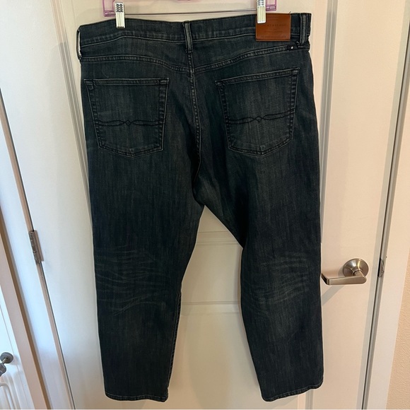 Lucky Brand Straight Jeans, 40x30 - Picture 2 of 4
